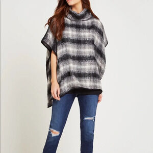 BCBGeneration Plaid Poncho